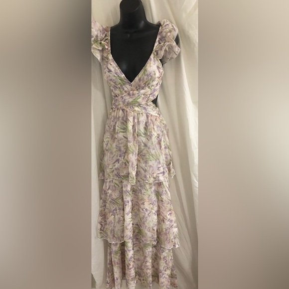 Dresses & Skirts - Ethereal ruffled shoulder sweetheart neckline cutout 
layered maxi dress size XS